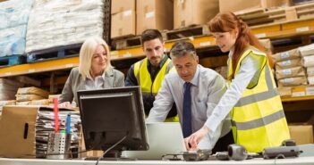 Fachkaufmann für Einkauf und Logistik: Dieses Gehalt ist möglich (Foto: Shutterstock- wavebreakmedia)