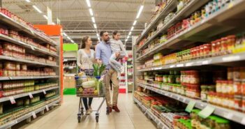 10 Spartipps: So bleibt am Ende des Monats sogar noch Geld übrig (Foto: Adobe Stock- Syda Productions)
