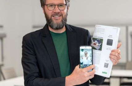 SELVE verbindet minimalistisches Printlayout mit QR-Videos für verständliche (Foto: SELVE)
