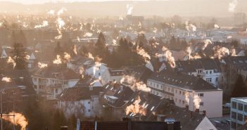 Umweltausschuss lehnt Oppositionsanträge zu GEG und CO2-Bepreisung bundesweit (Foto: AdobeStock - Udo Weber - 131736537)